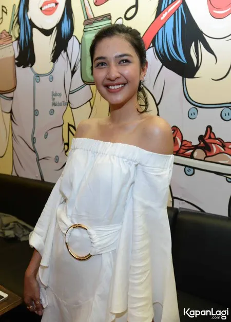 Foto Mikha Tambayong