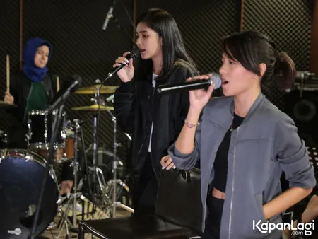 Foto Mikha Tambayong