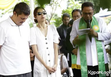 Foto Mikha Tambayong