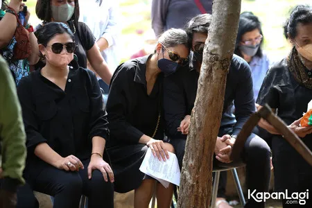 Foto Mikha Tambayong