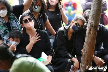 Foto Mikha Tambayong