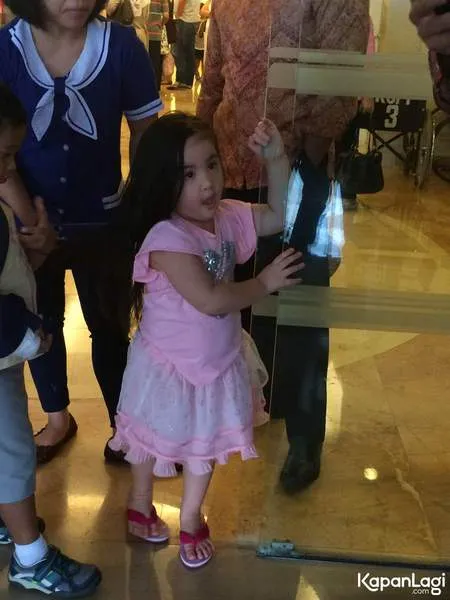 Foto Mikhayla Bakrie