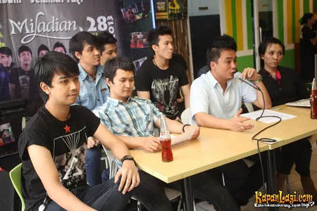 Foto Miladian Band