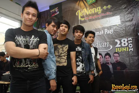 Foto Miladian Band