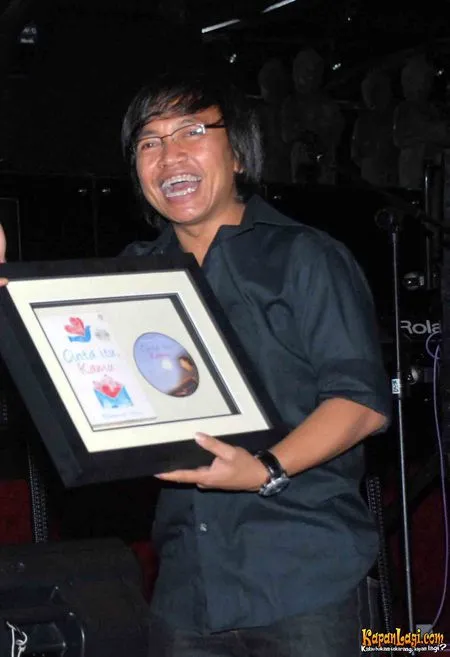 Foto Moammar Emka