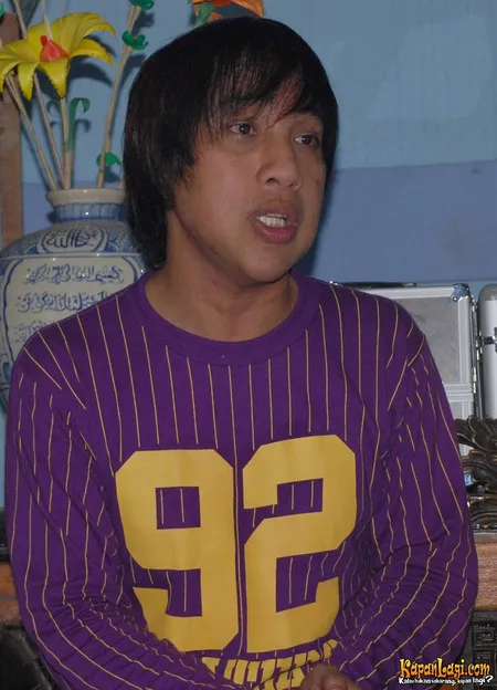 Foto Momon Bibir
