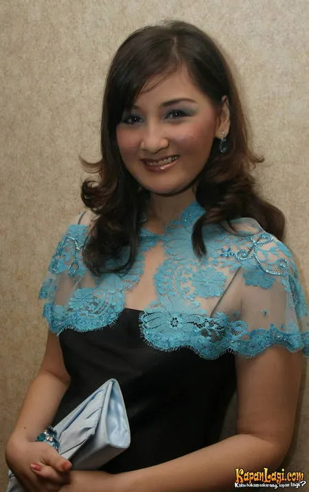Foto Mona Ratuliu
