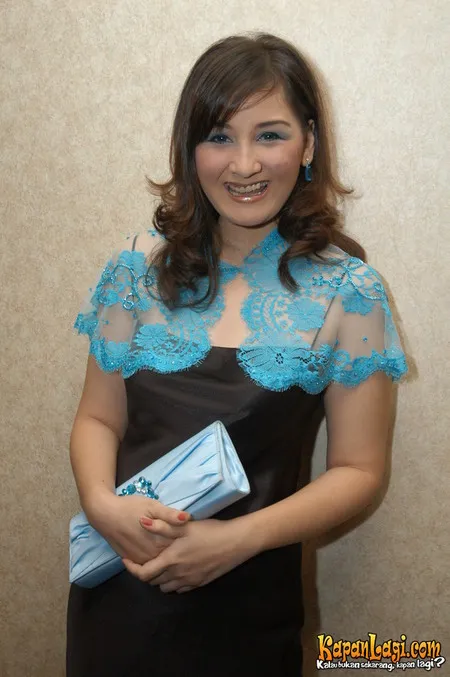 Foto Mona Ratuliu