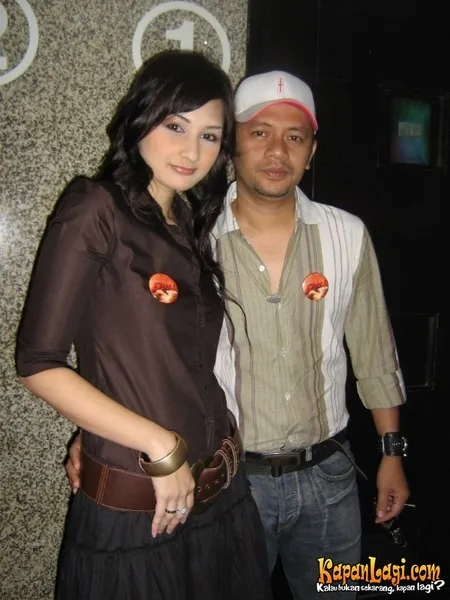 Foto Mona Ratuliu