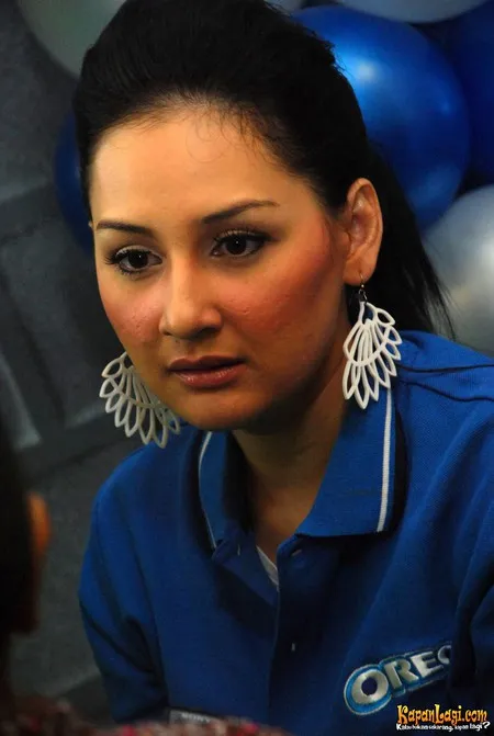 Foto Mona Ratuliu