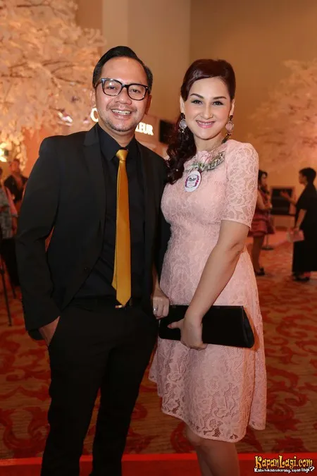 Foto Mona Ratuliu