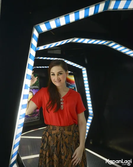 Foto Mona Ratuliu