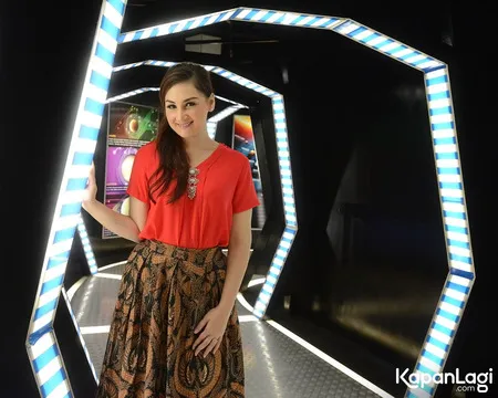 Foto Mona Ratuliu