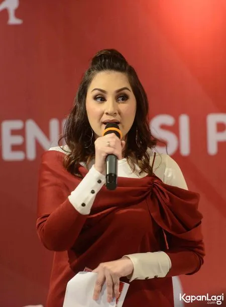 Foto Mona Ratuliu