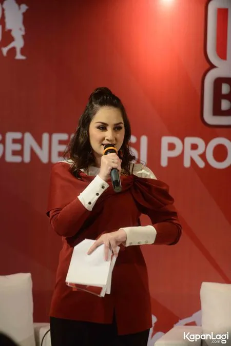 Foto Mona Ratuliu