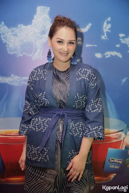 Foto Mona Ratuliu