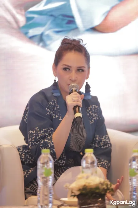 Foto Mona Ratuliu