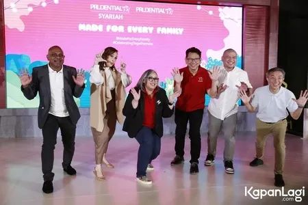 Foto Mona Ratuliu