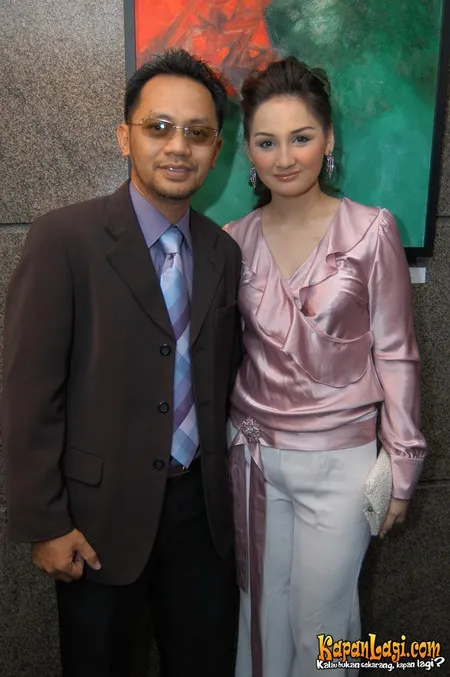 Foto Mona Ratuliu