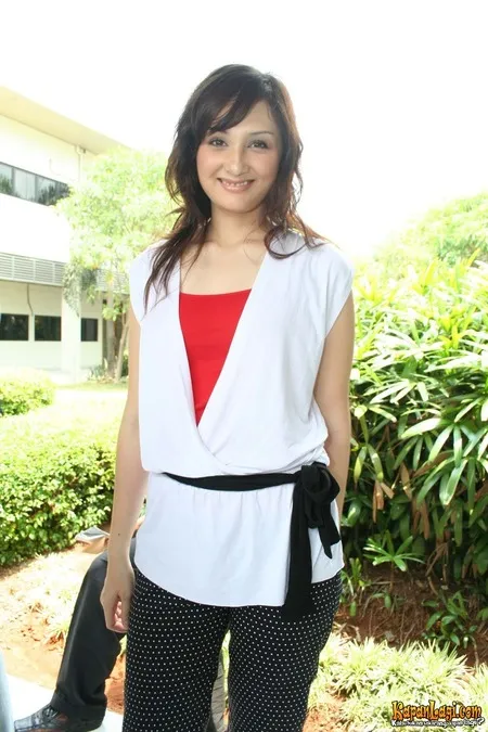 Foto Mona Ratuliu