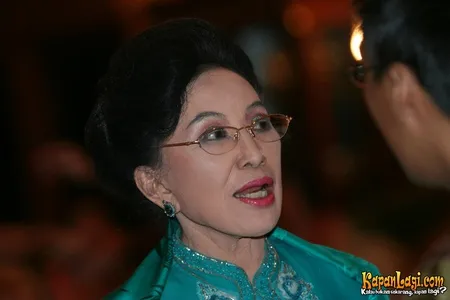 Foto Mooryati Soedibyo