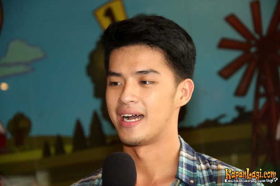 Morgan Oey jadi atheis di film perdananya. @KapanLagi.com®