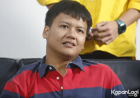 Foto Muhammad Ilham Fauzi Smash