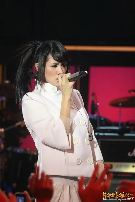 Foto Mulan Jameela