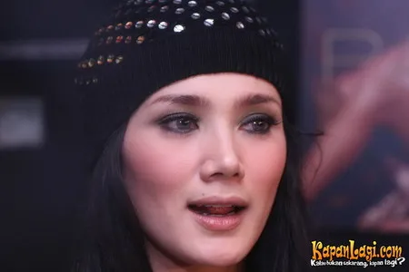 Foto Mulan Jameela