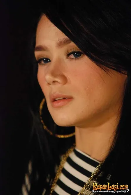 Foto Mulan Jameela
