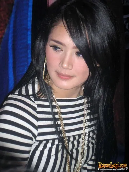 Foto Mulan Jameela