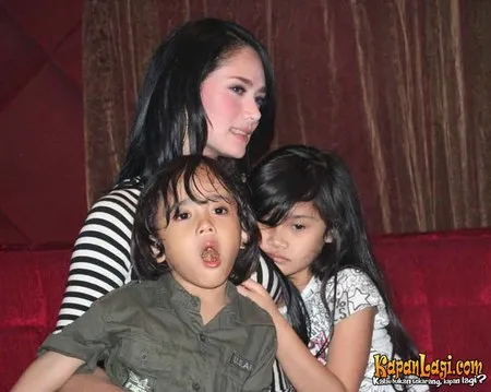 Foto Mulan Jameela