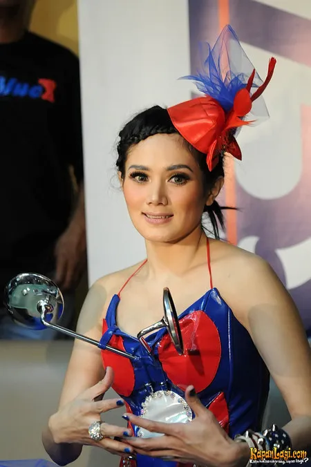 Foto Mulan Jameela