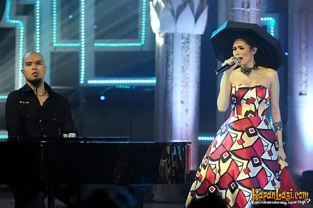 Foto Mulan Jameela