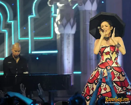 Foto Mulan Jameela