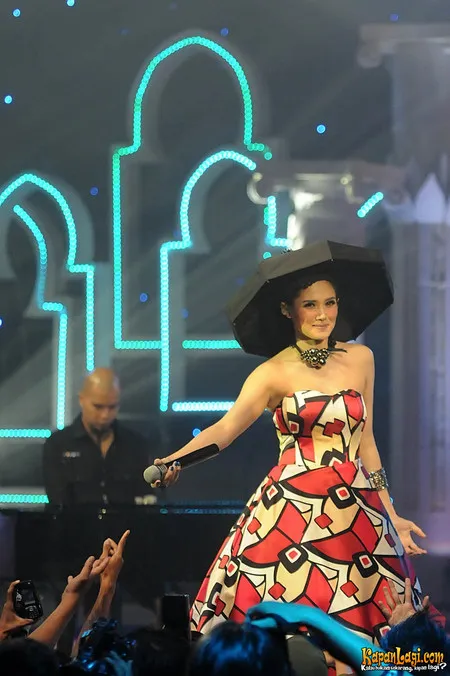Foto Mulan Jameela