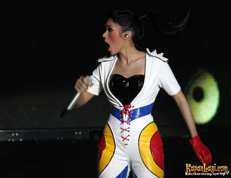 Foto Mulan Jameela