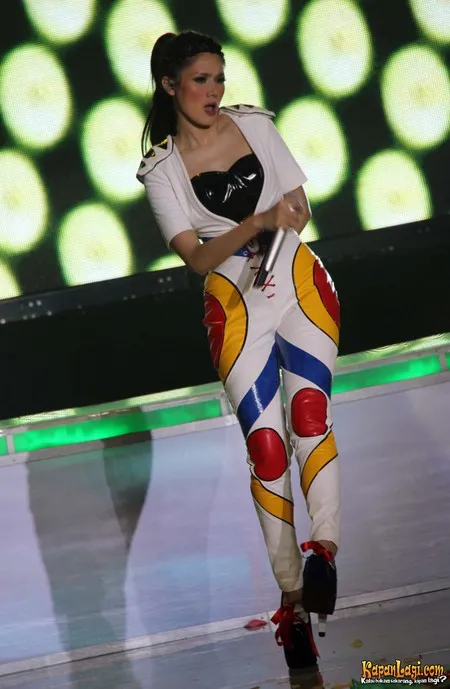 Foto Mulan Jameela