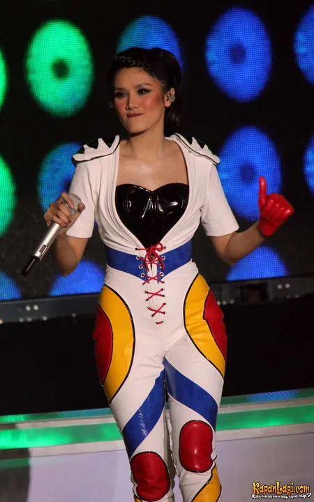 Foto Mulan Jameela