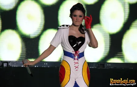 Foto Mulan Jameela