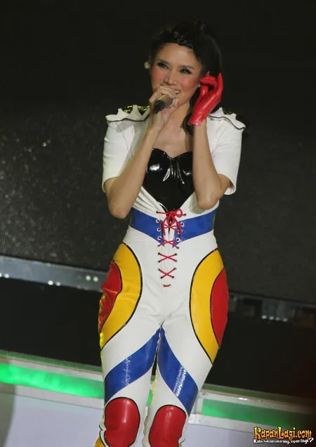 Foto Mulan Jameela