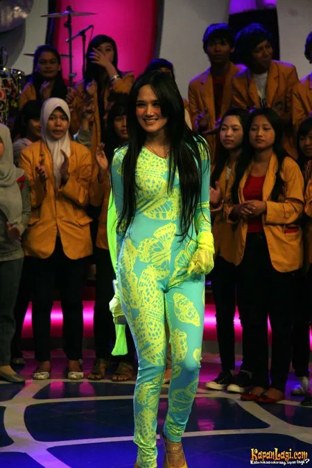 Foto Mulan Jameela