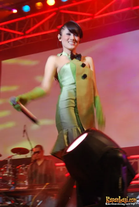 Foto Mulan Jameela