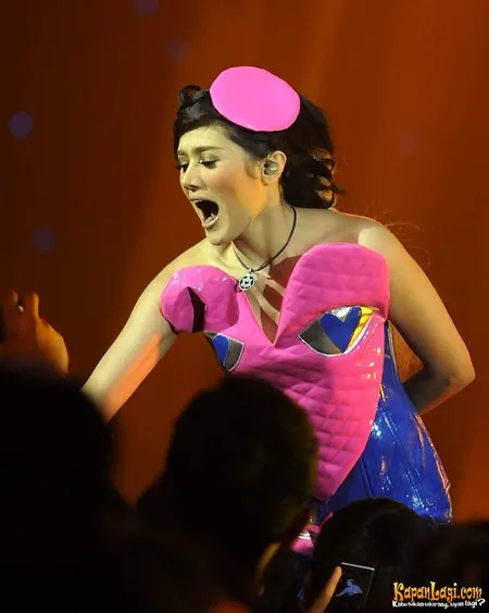 Foto Mulan Jameela