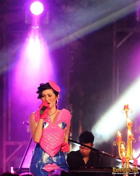 Foto Mulan Jameela