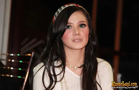 Foto Mulan Jameela