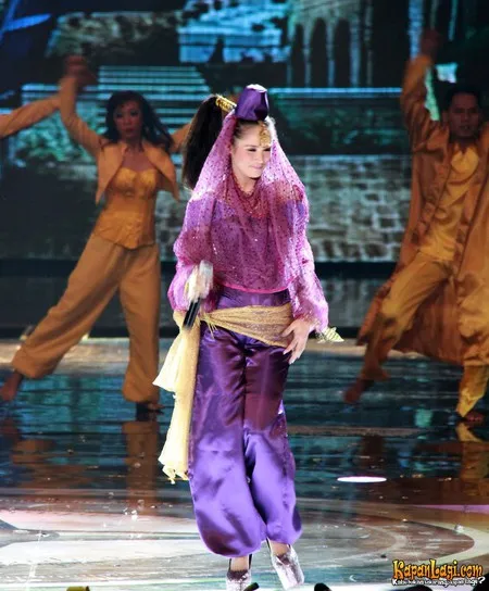 Foto Mulan Jameela
