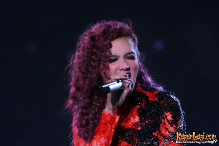 Foto Mulan Jameela