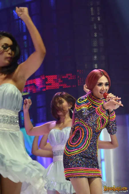 Foto Mulan Jameela
