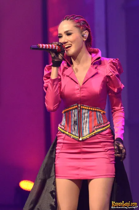 Foto Mulan Jameela